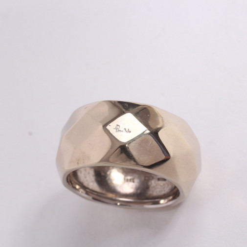 Anillo de oro blanco de 18 k