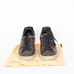 Par de Sneaker Monogram talla 39