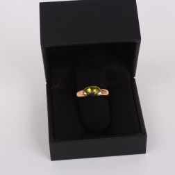 Anillo Sassi oro amarillo 18 k con un peridoto