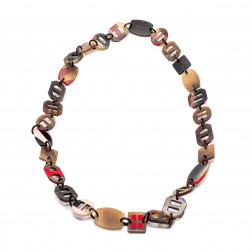 Long collier en corne et laque