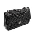 Sac à main Chanel Timeless Jumbo en cuir matelassé noir