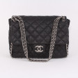 Bolso Chain Around Maxi Jumbo Flap Bag